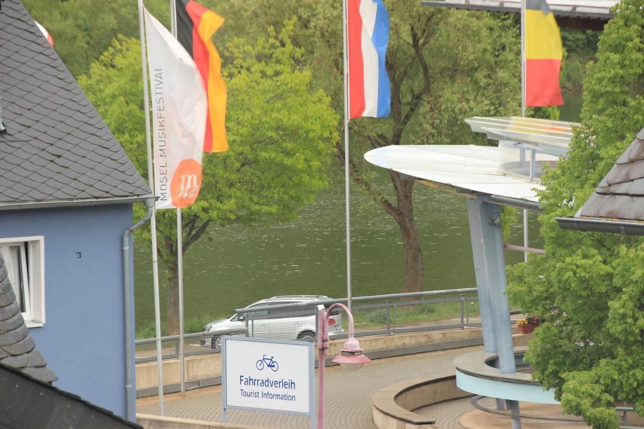 Wein und Gästehaus Hüls Kröv Exterior foto